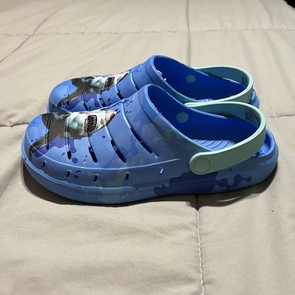 Discovery Shark Week Rugged Blue Shark Graphic Rubber Clogs Slip On Size 5